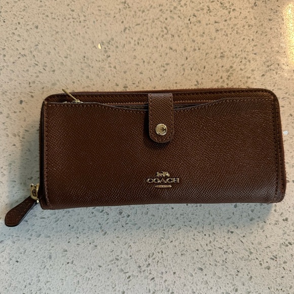 Coach Brown Leather Multifunction Wallet - Picture 1 of 12